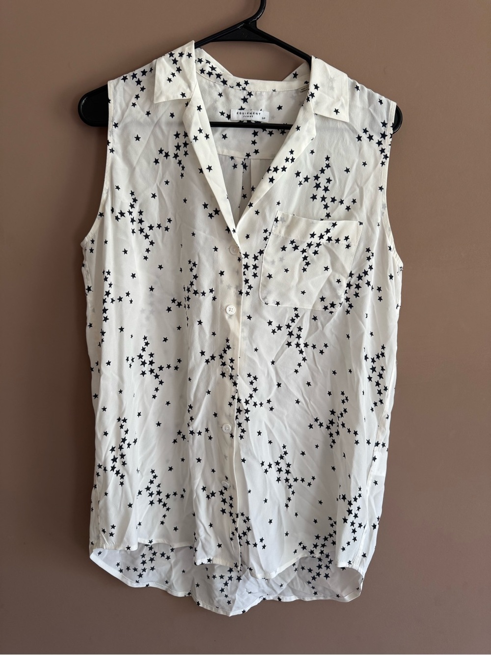 Equipment Sleeveless Star-Print Button Front Top